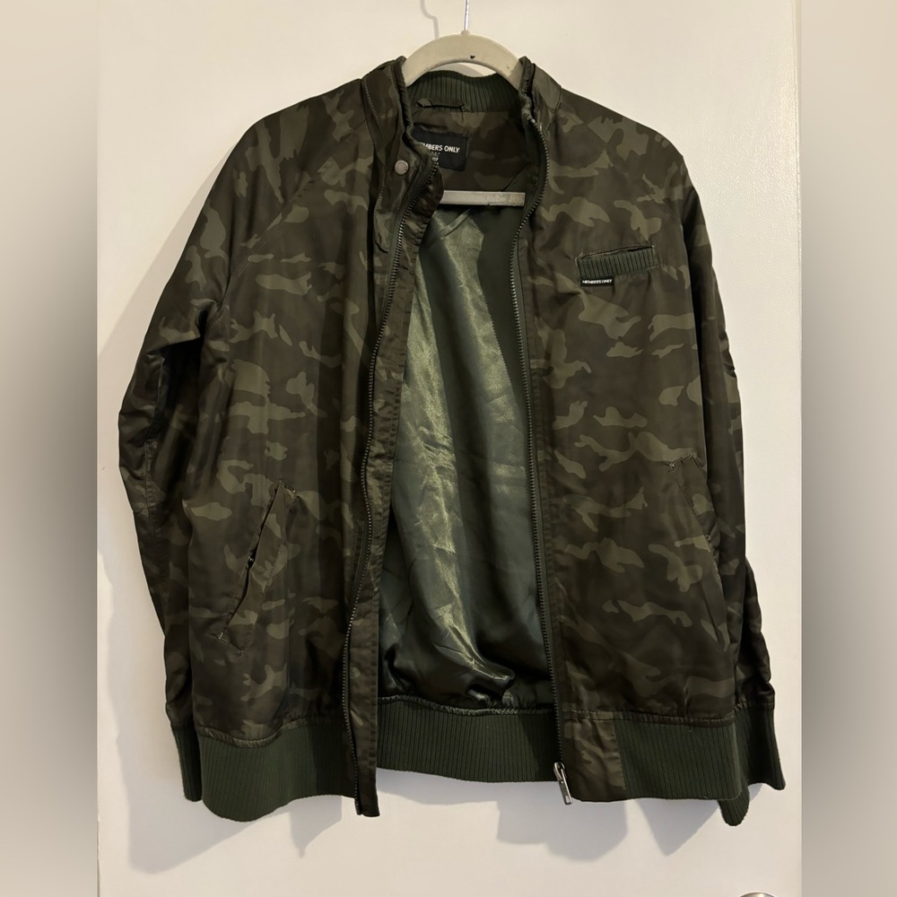 Members Only camo bomber jacket !!